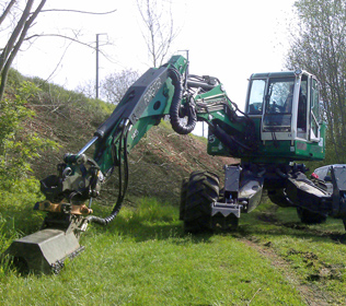 R145 Big Foot Forester - Možnost instalace mnoha doplňků