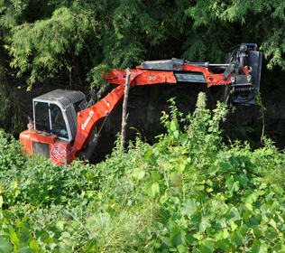 R555H Big Foot Forester - Possibility to install many accessories