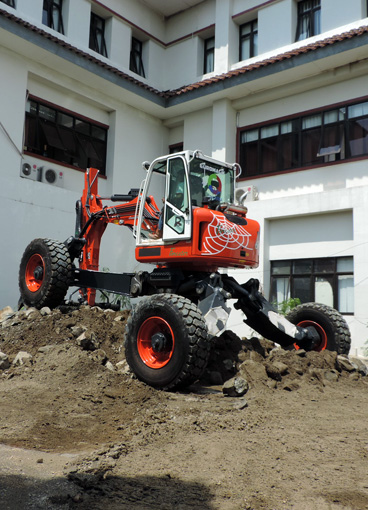 Forestry excavator